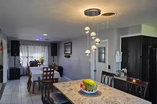 1737 W Parnell St, Denison, TX 75020 - Photo 2
