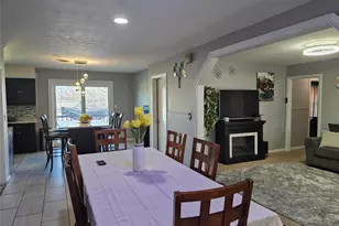 1737 W Parnell St, Denison, TX 75020 - Photo 2