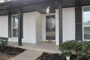 429 Stroud Ln, Garland, TX 75043 - Photo 4