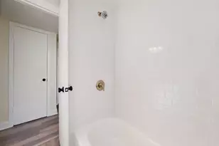 1200 Rebecca Ln, Arlington, TX 76014 - Photo 16