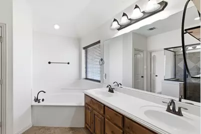 119 Cooperstown Drive, Springtown, TX 76082 - Photo 18