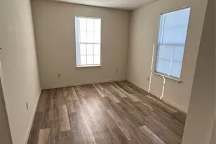 418 Hallvale Dr, Fort Worth, TX 76108 - Photo 8