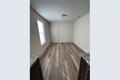 418 Hallvale Drive, Fort Worth, TX 76108 - Photo 4