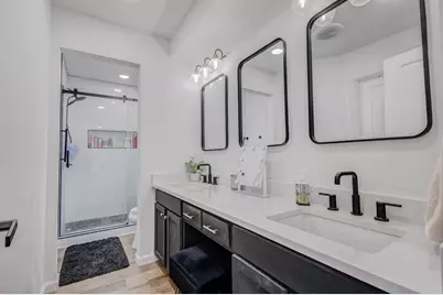 404 Mountainview Drive, Hurst, TX 76054 - Photo 14