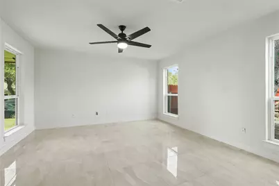 1934 Creek Wood Court, Irving, TX 75060 - Photo 8