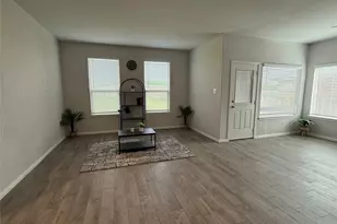 9604 Red Brush Trl, Fort Worth, TX 76131 - Photo 8