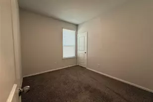 9604 Red Brush Trl, Fort Worth, TX 76131 - Photo 12
