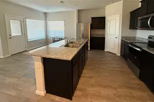 9604 Red Brush Trl, Fort Worth, TX 76131 - Photo 4