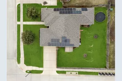 525 Meadow Springs Drive, Glenn Heights, TX 75154 - Photo 32