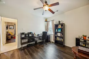 525 Meadow Springs Dr, Glenn Heights, TX 75154 - Photo 20