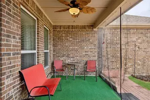 525 Meadow Springs Dr, Glenn Heights, TX 75154 - Photo 22