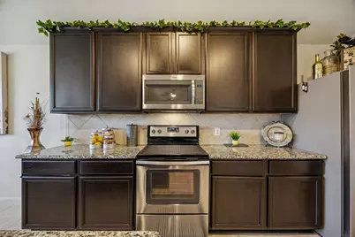 525 Meadow Springs Drive, Glenn Heights, TX 75154 - Photo 6