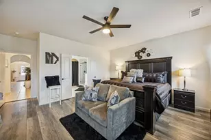 525 Meadow Springs Dr, Glenn Heights, TX 75154 - Photo 12