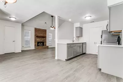 2121 Stone Moss Lane, Grapevine, TX 76051 - Photo 2