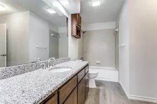 2121 Stone Moss Ln, Grapevine, TX 76051 - Photo 12