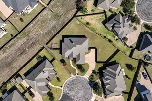 10701 Francis Dr, Waco, TX 76712 - Photo 38