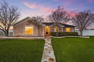 9400 Simbra Ln, Crowley, TX 76036 - Photo 2