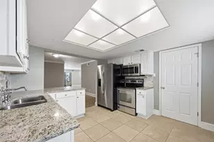 7807 Meadow Park Dr, Dallas, TX 75230 - Photo 10