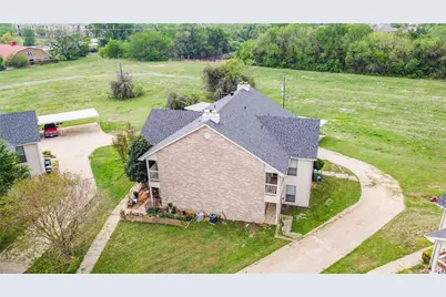 800 Treadwell Court #800B, Hurst, TX 76053 - Photo 2