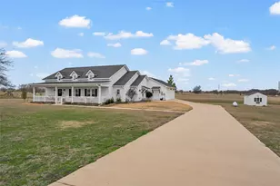 497 Fm 1242, Abbott, TX 76621 - Photo 2