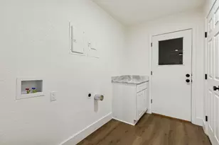 1202 Ryan Ave, Carrollton, TX 75006 - Photo 22