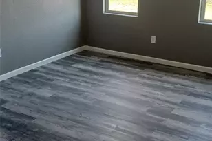 829 E Baltimore Ave, Fort Worth, TX 76104 - Photo 10