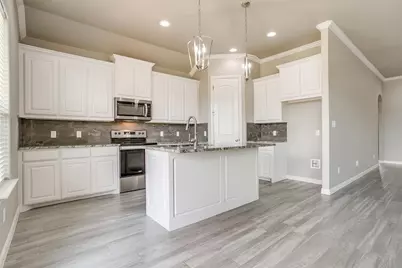 3332 Arrow Creek Drive, Granbury, TX 76049 - Photo 4