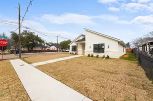 2434 Iroquois St, Dallas, TX 75212 - Photo 4