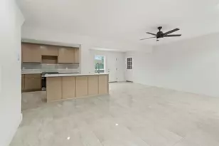 1934 Creek Wood Ct, Irving, TX 75060 - Photo 2