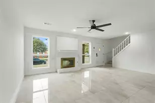 1934 Creek Wood Ct, Irving, TX 75060 - Photo 4