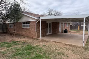 600 Travis Dr, Mineral Wells, TX 76067 - Photo 10