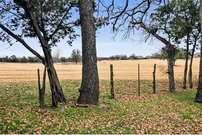 4620 Stoney Creek Court, Granbury, TX 76049 - Photo 36