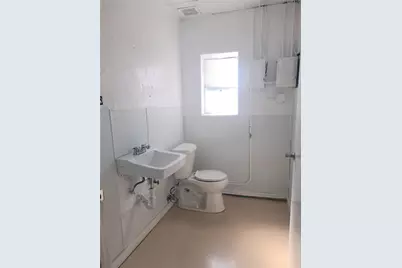 209 E Main Street E #A, Grand Prairie, TX 75050 - Photo 4