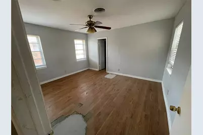 5808 Wales Avenue, Fort Worth, TX 76133 - Photo 10