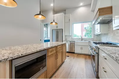 250 E Dallas Road #121, Grapevine, TX 76051 - Photo 14