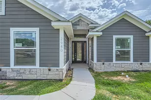 2940 Henry Rd, Lancaster, TX 75134 - Photo 2