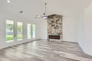 2940 Henry Rd, Lancaster, TX 75134 - Photo 4