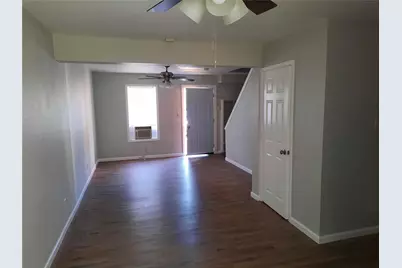 1011 Vine Street #19, Weatherford, TX 76086 - Photo 2