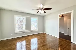 4813 Sandage Ave, Fort Worth, TX 76115 - Photo 4