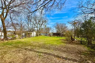 4813 Sandage Ave, Fort Worth, TX 76115 - Photo 2