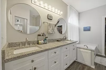 322 Sweet Leaf Lane, Lake Dallas, TX 75065 - Photo 10