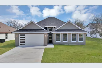 617 Lanai Circle, Runaway Bay, TX 76426 - Photo 2