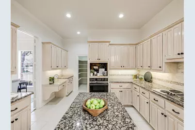 17108 Village Lane, Dallas, TX 75248 - Photo 14