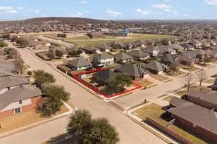 1144 Hearthstone Dr, Burleson, TX 76028 - Photo 30