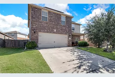 6136 Nathan Creek Drive, Fort Worth, TX 76179 - Photo 2