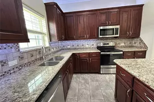 204 Pearl Ln, Lake Dallas, TX 75065 - Photo 8