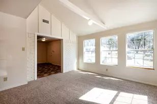 5731 Mona Ln, Dallas, TX 75236 - Photo 30