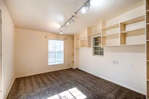 5731 Mona Ln, Dallas, TX 75236 - Photo 20