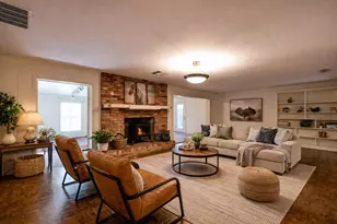 5731 Mona Ln, Dallas, TX 75236 - Photo 2