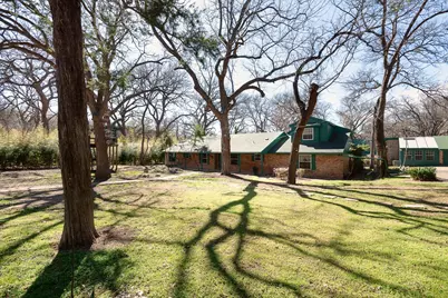 5731 Mona Lane, Dallas, TX 75236 - Photo 2